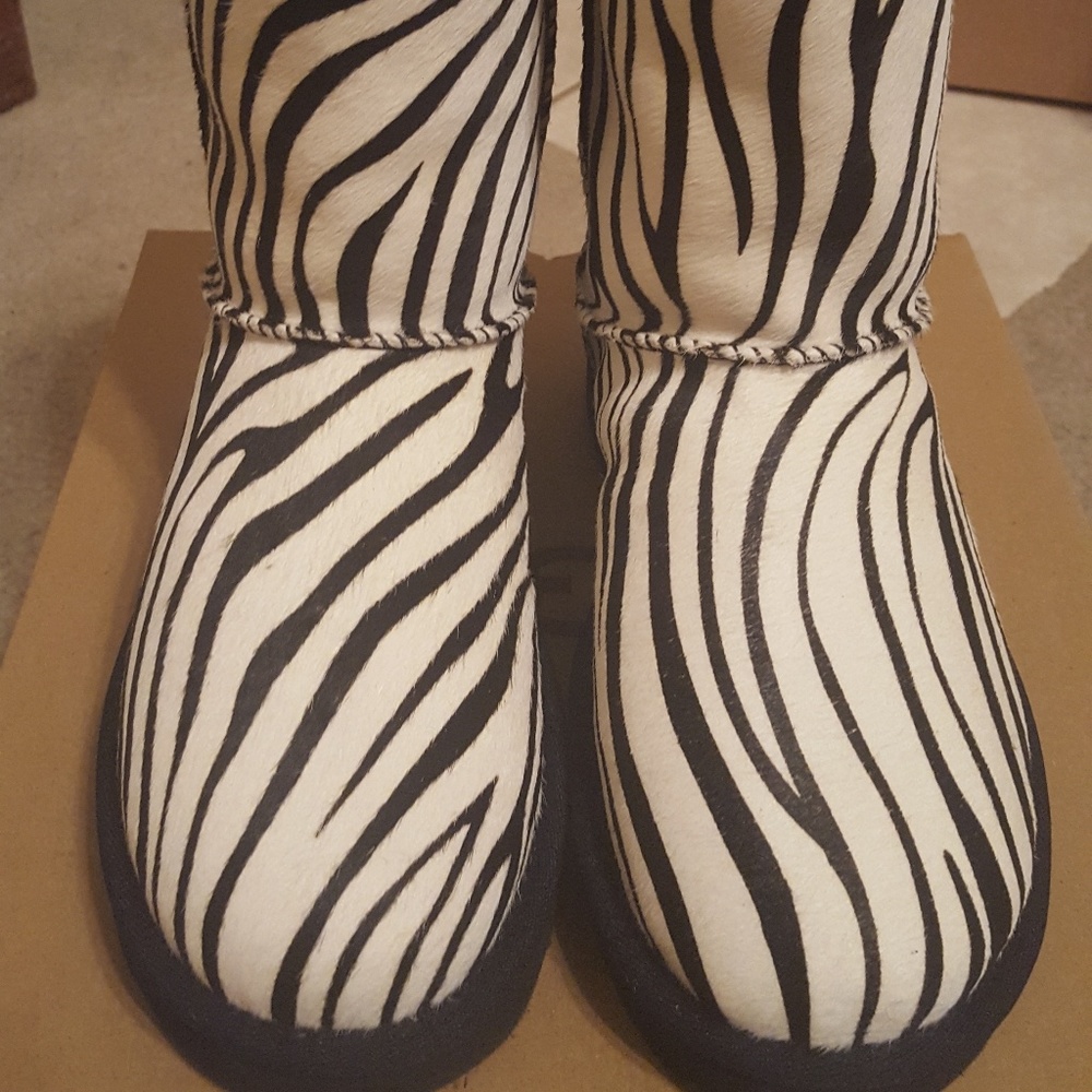 Brand New UGGS Zebra Print